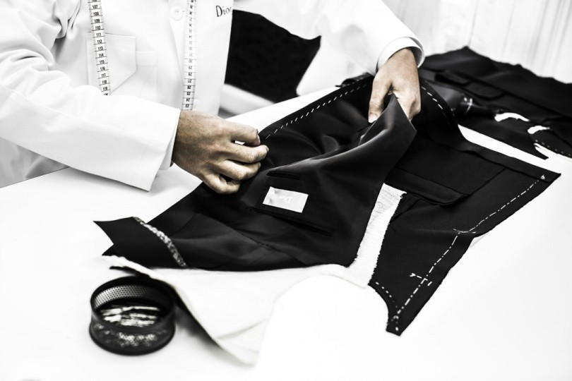 Dior Homme ディオール オム テーラーとスペシャリストが来店する セミオーダー ドゥミ ムジュール を開催 Event 伊勢丹新宿店 メンズ館 公式メディア Isetan Men S Net