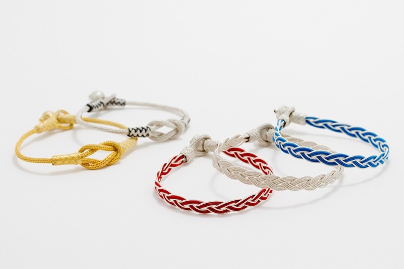 夏のスタイルは小物で完成 個性あふれる大人のブレスレットをご紹介 Event 伊勢丹新宿店メンズ館 公式メディア Isetan Men S Net 夏のスタイルは小物で完成 個性あふれる大人のブレスレットをご紹介 Event 伊勢丹新宿店メンズ館 公式メディア Isetan Men S Net