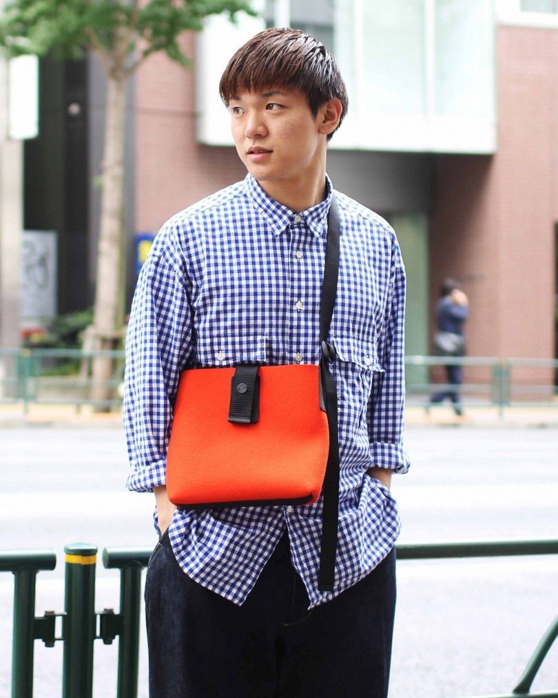 人気15ブランドに別注 ポケット代わりに自由に使える新定番バッグ サコッシュ に注目 1 2 Recommend 伊勢丹新宿店メンズ館 公式メディア Isetan Men S Net