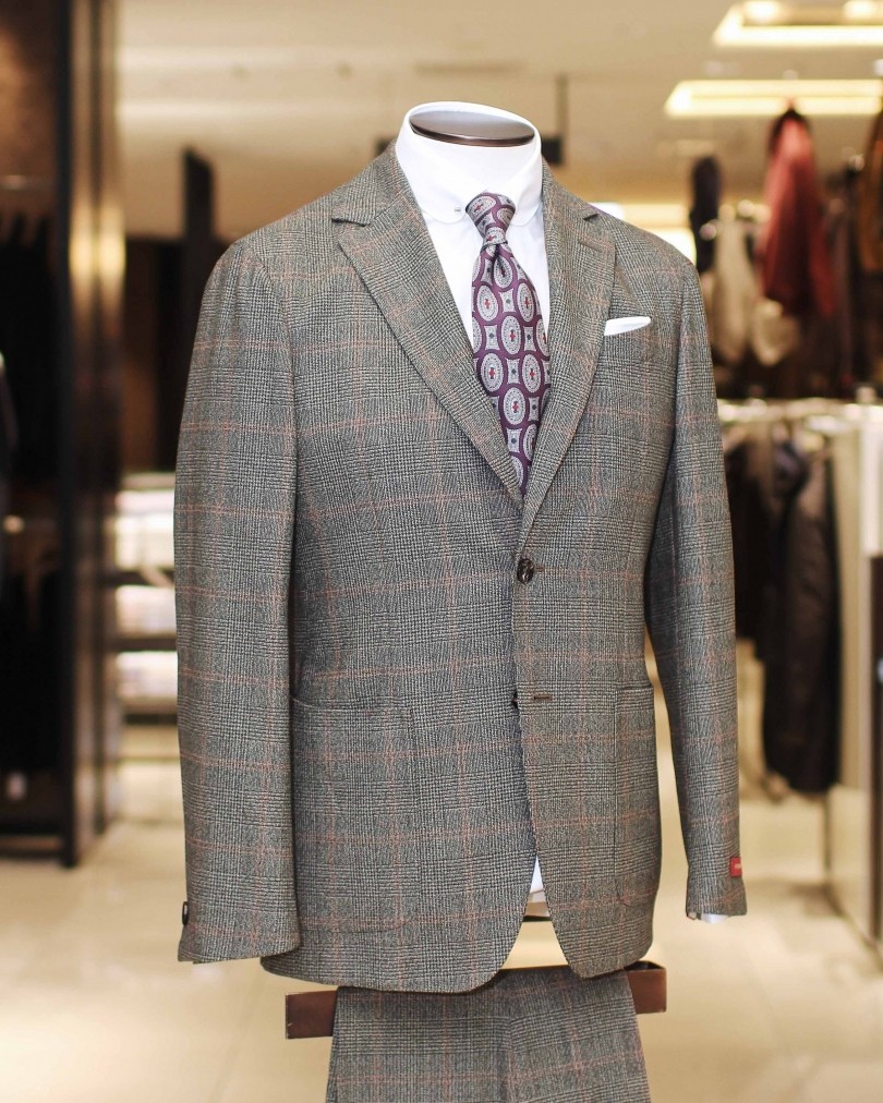 ernesto/エルネスト＞｜独創的な素材使いと軽快な一枚仕立てによる自分  