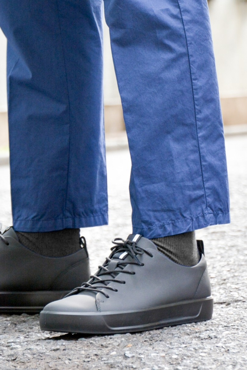 日々の生活に 歩く をプラス スニーカーを取り入れたアクティブな通勤スタイルを提案 2 6 Recommend 伊勢丹新宿店メンズ館 公式メディア Isetan Men S Net