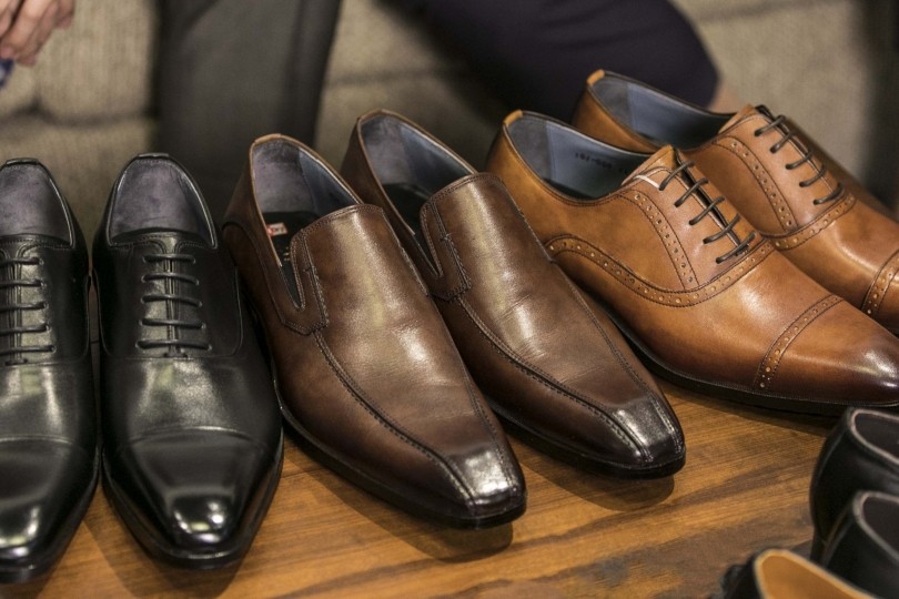 群雄割拠の レインシューズ 突然の雨から足元を守る 最強ビジネス靴はどれだ Recommend 伊勢丹新宿店メンズ館 公式メディア Isetan Men S Net