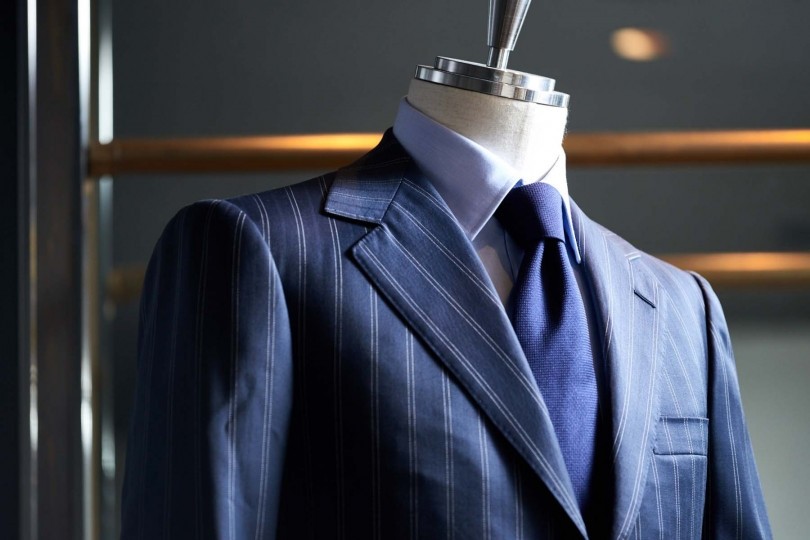 ロレンツォ チフォネリ イタリアの血 イギリスの手 そしてフランスのエスプリ 三越伊勢丹オンラインストア 公式