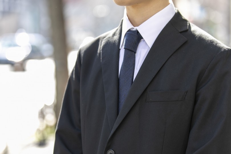 新社会人 新しいスーツの選び方 入社前に知っておきたい最新ビズスタイル 1 2 フレッシャーズの 好印象 のつくり方 Feature 伊勢丹新宿店メンズ館 公式メディア Isetan Men S Net
