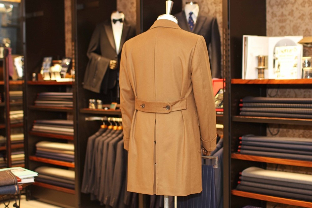 採寸会情報 今年の冬はコートを誂えよう ミリオーレ と ヒデアキサトウ がコートオーダー会を開催 Photo 伊勢丹新宿店メンズ館 公式メディア Isetan Men S Net