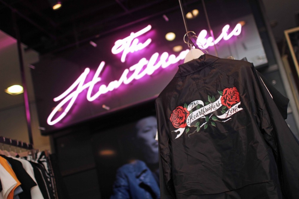 BEDWIN & THE HEARTBREAKERS＞｜”東コレ”ショー会場でスタッフが着用 