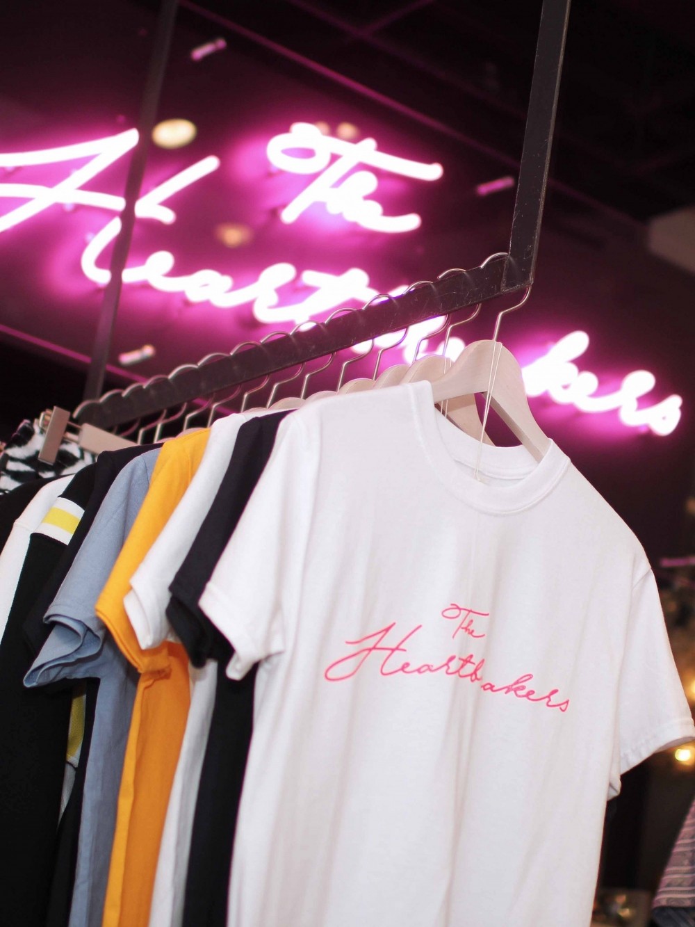 BEDWIN & THE HEARTBREAKERS＞｜”東コレ”ショー会場でスタッフが着用 