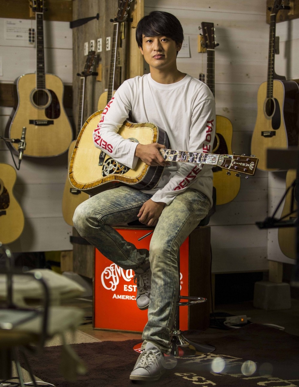 【インタビュー】マーティンのギターのそばにはいつも、音楽と笑顔がある──尾崎裕哉