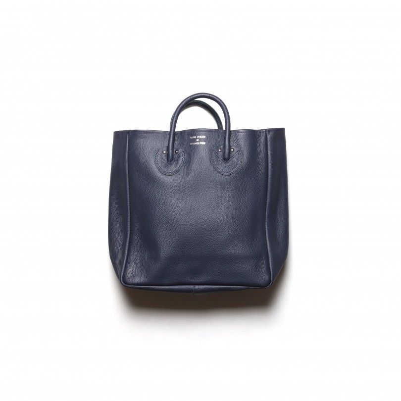 ヤングアンドオルセン ザ ドライグッズストア の定番トートバッグに伊勢丹新宿店限定カラーが登場 イニシャルペイントサービスも実施 Photo 伊勢丹新宿店メンズ館 公式メディア Isetan Men S Net