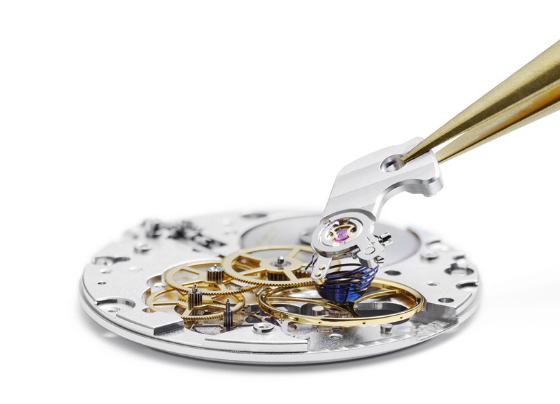 腕時計の聖地ドイツ・グラスヒュッテが誇る＜ノモス グラスヒュッテ＞のミニマルなタイムピース。