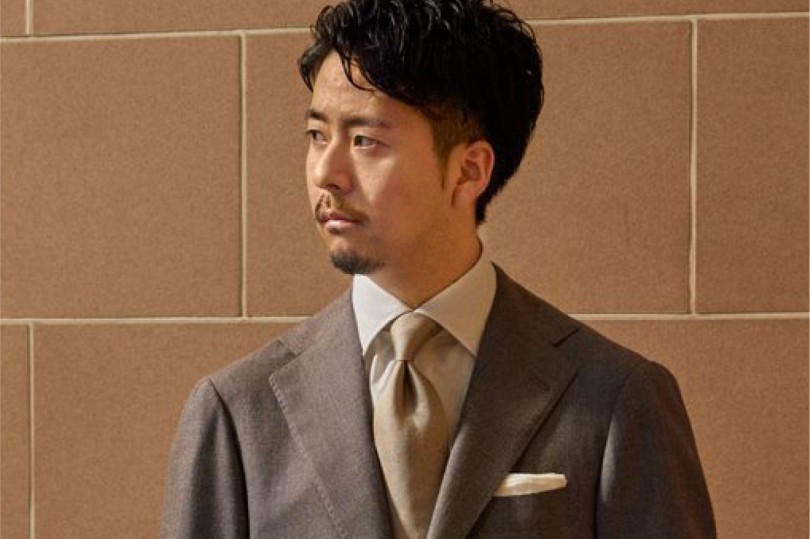特集 22年春夏も個性を演出 ブラウンスーツとブレザーのタイプ別コーディネート Recommend 伊勢丹新宿店メンズ館 公式メディア Isetan Men S Net