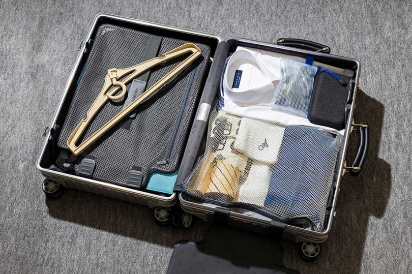 RIMOWA/リモワ＞｜旅と出張の心強い相棒、タフで高品質なスーツケース ...