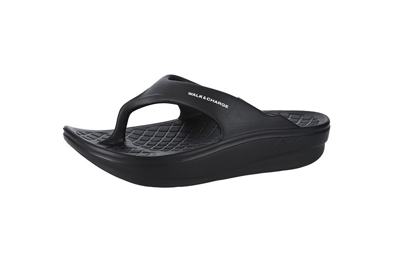 近年人気上昇中のサンダルブランドより、＜OOFOS／ウーフォス＞＜rig