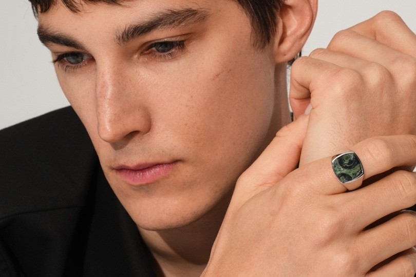 ＜トムウッド＞「Cushion Kambaba」