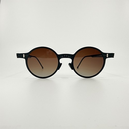 ＜ローヴ ギャラクシー＞ Sleek-13.44