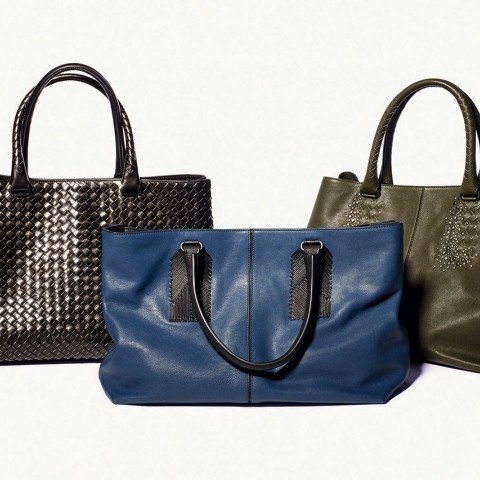 早い者勝ち‼︎ ボッテガヴェネタ イントレチャート シルクサテンミニ