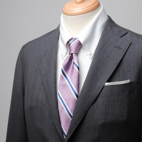 グレースーツの基本のキ グレーを生かしつつ 華やかなvゾーンが表情を明るく輝かせる Isetan Men S の Vゾーンの流儀 ネクタイとシャツが印象を変える Feature 伊勢丹新宿店メンズ館 公式メディア Isetan Men S Net グレースーツの基本のキ グレーを生かしつつ 華やかなvゾーンが表情を明るく輝かせる Isetan Men S の Vゾーンの流儀 ネクタイとシャツが印象を変える Feature 伊勢丹新宿店メンズ館 公式メディア Isetan Men S Net