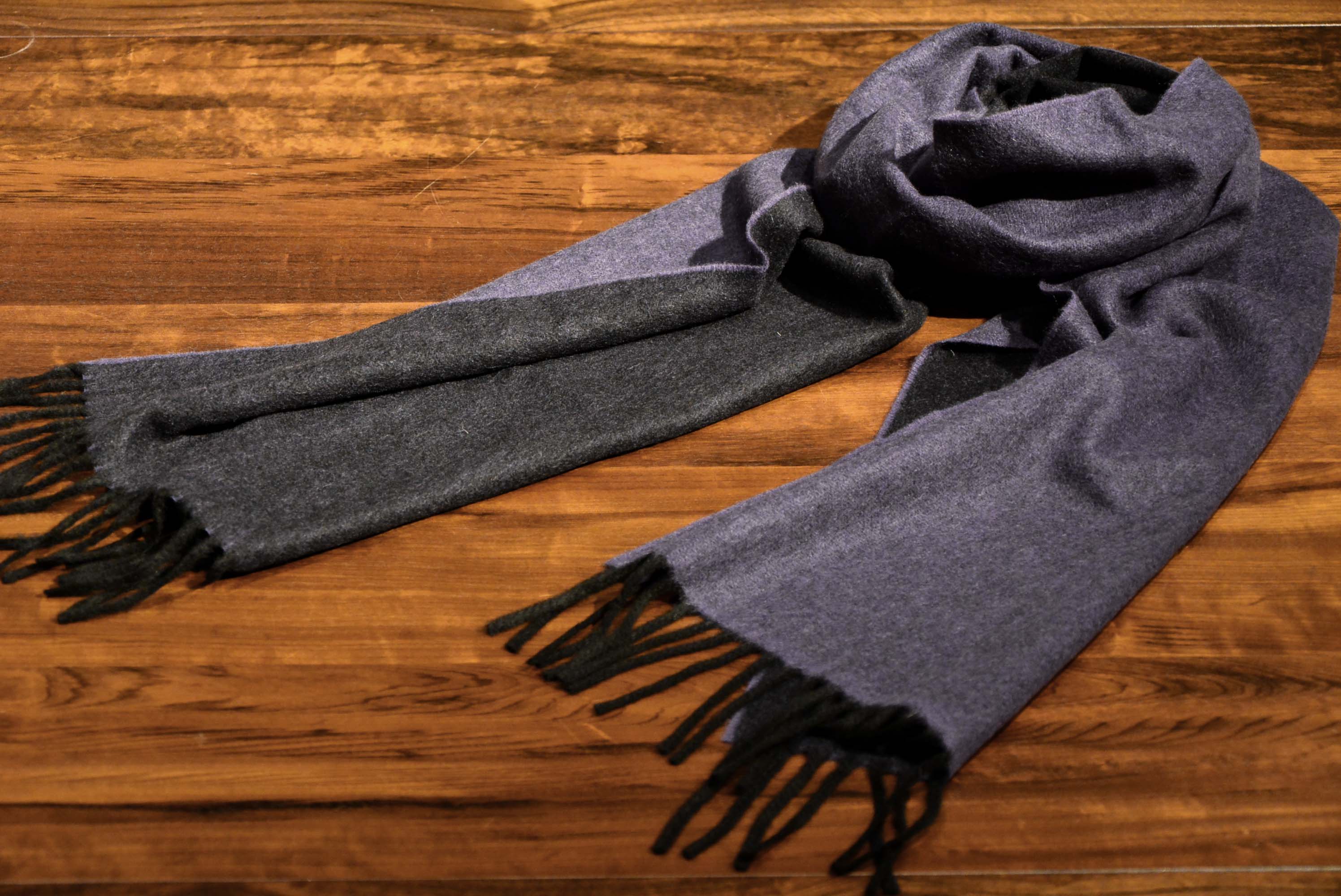 今年のマフラー速報版 トレンド編 秋冬の着こなしに色 柄のアクセントを添えるマフラーが最旬 4 5 Recommend 伊勢丹新宿店メンズ館 公式メディア Isetan Men S Net