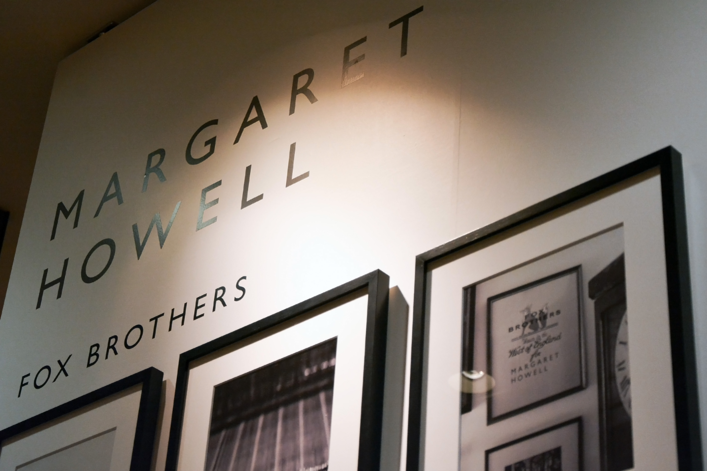 極美品　マーガレットハウエル　スーツ L イギリス製FOX BROTHERS 極美品 マーガレットハウエル スーツ L イギリス製FOX BROTHERS