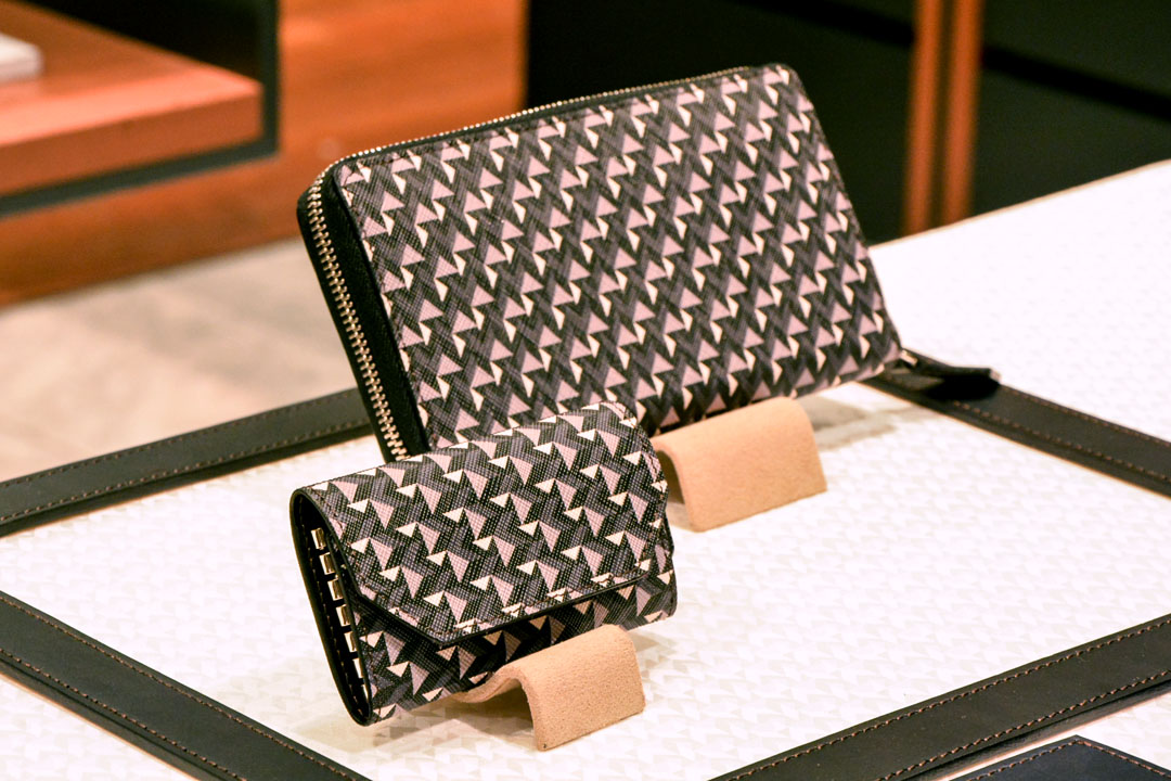 R Pieri エッレ ピエリ イタリア名門ファクトリーブランドから メンズスモールレザーグッズが先行デビュー Event 伊勢丹新宿店メンズ館 公式メディア Isetan Men S Net