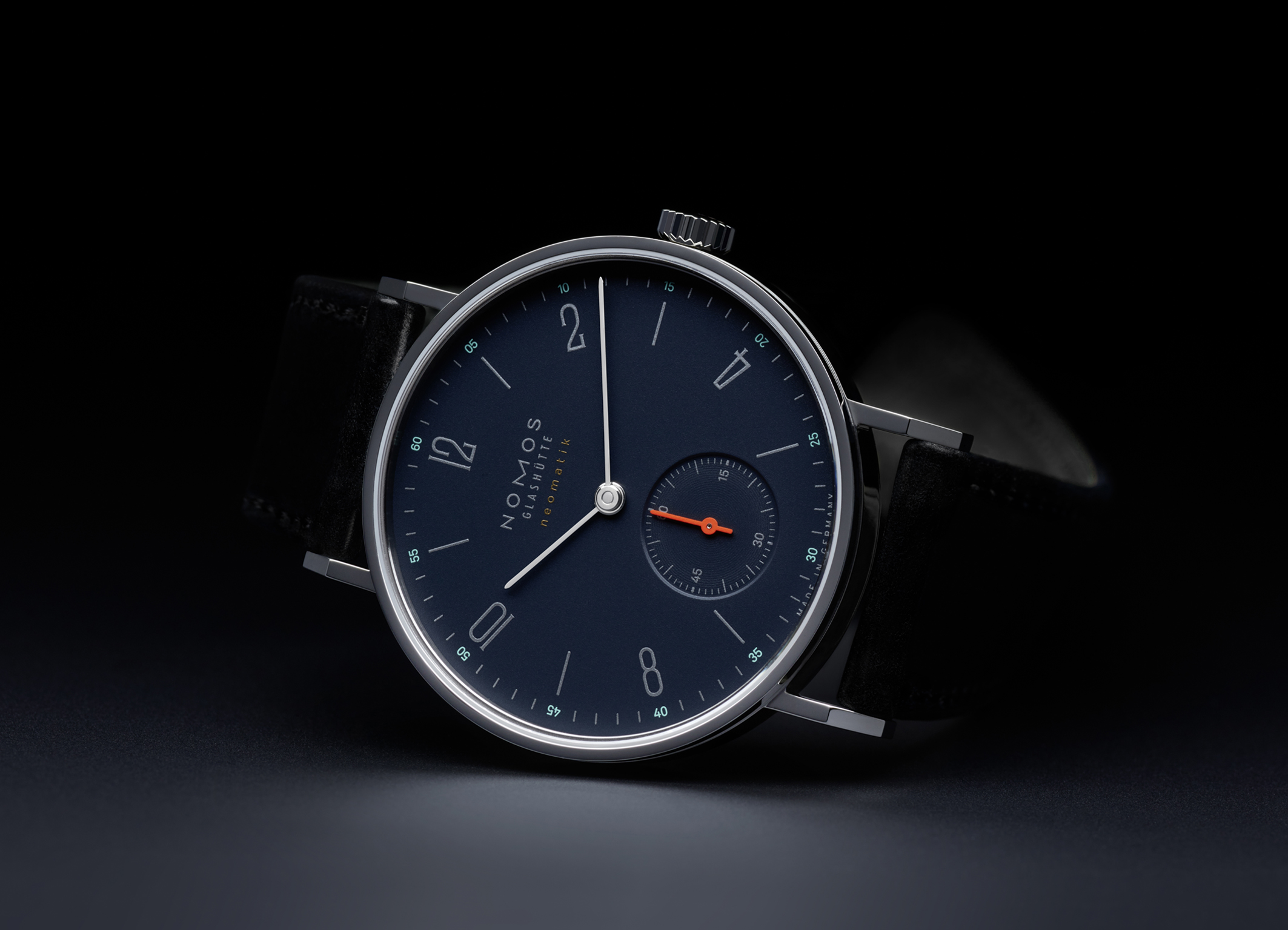 NOMOS GLUSHUTTE/ノモス グラスヒュッテ＞｜自社製超薄型ムーブメント 