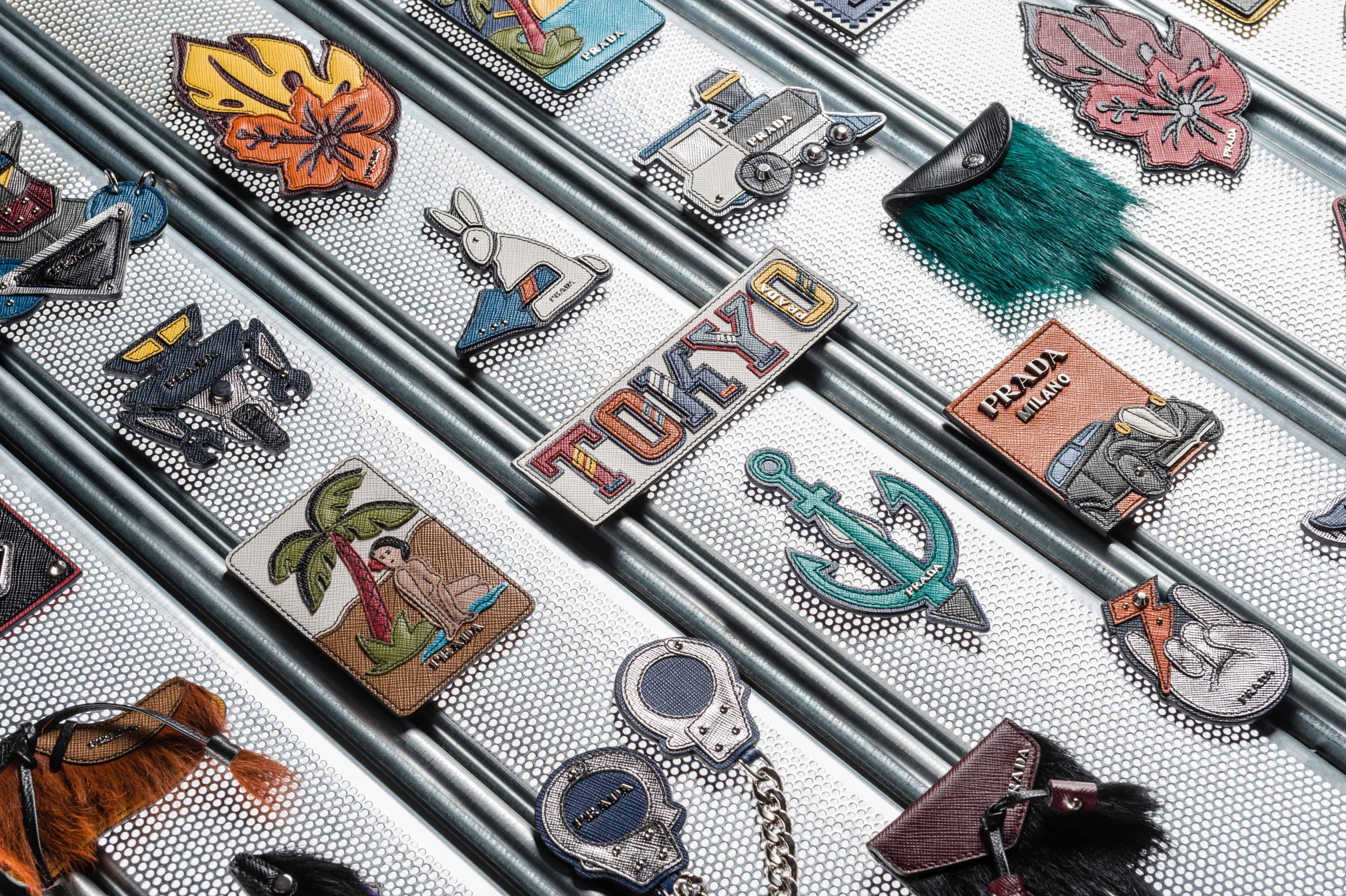 PRADA 17SS 新宿伊勢丹限定 ロケットカスタム用ワッペン（シルバー） PRADA/プラダ＞｜メンズ館初となるポップアップストアがオープン
