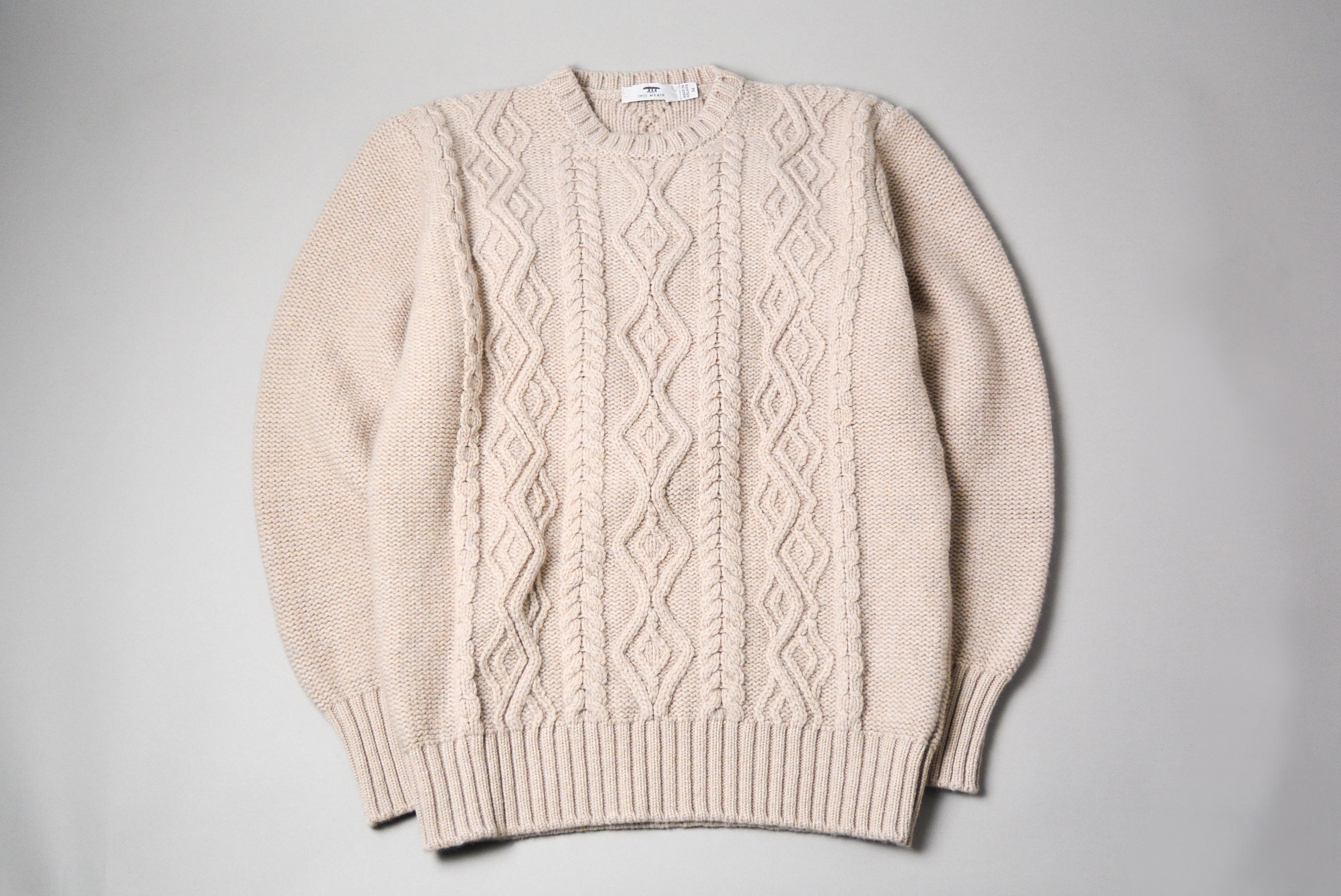 特集 今 着たいニット 知る人ぞ知る名品アランニットといえば イニシュマン の真骨頂 Recommend 伊勢丹新宿店メンズ館 公式メディア Isetan Men S Net