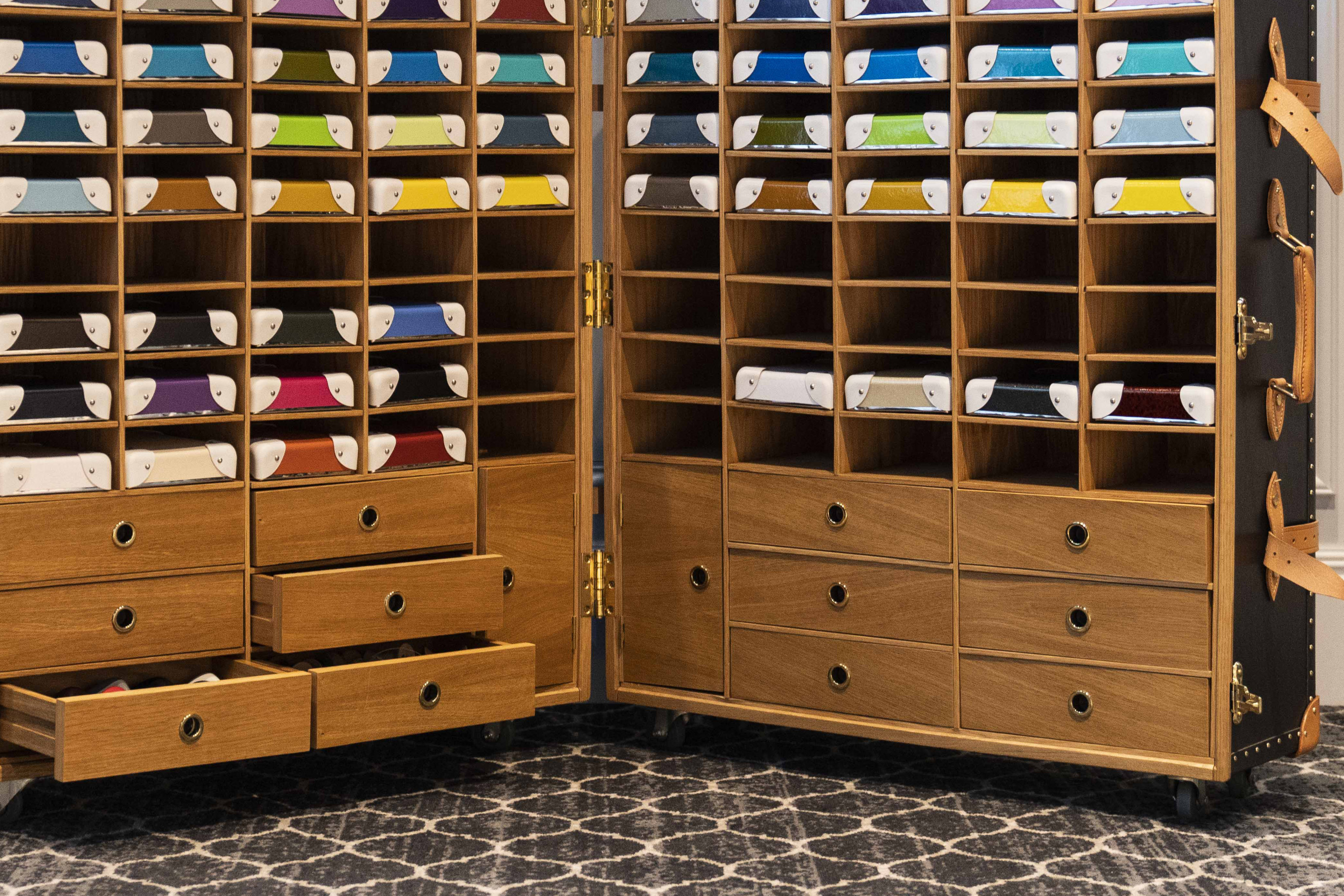 特集 パーソナライズした Globe Trotter グローブ トロッター のトラベルケースと共に旅に出る Recommend 伊勢丹新宿店メンズ館 公式メディア Isetan Men S Net