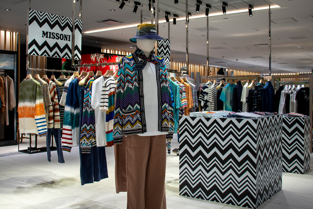 ミッソーニ＞｜リゾート感満載の2021年春夏コレクションが揃う