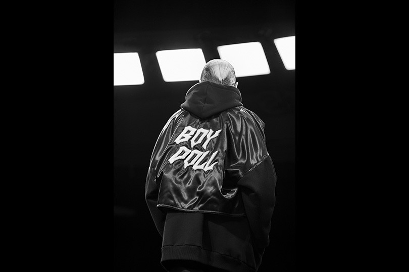 セリーヌ オム＞｜2022年ウィンターコレクション「BOY DOLL」に