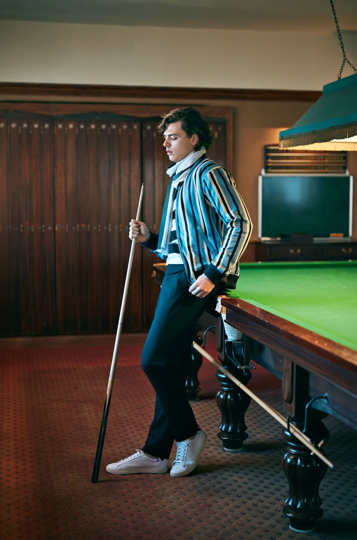 〈アニエスベー〉