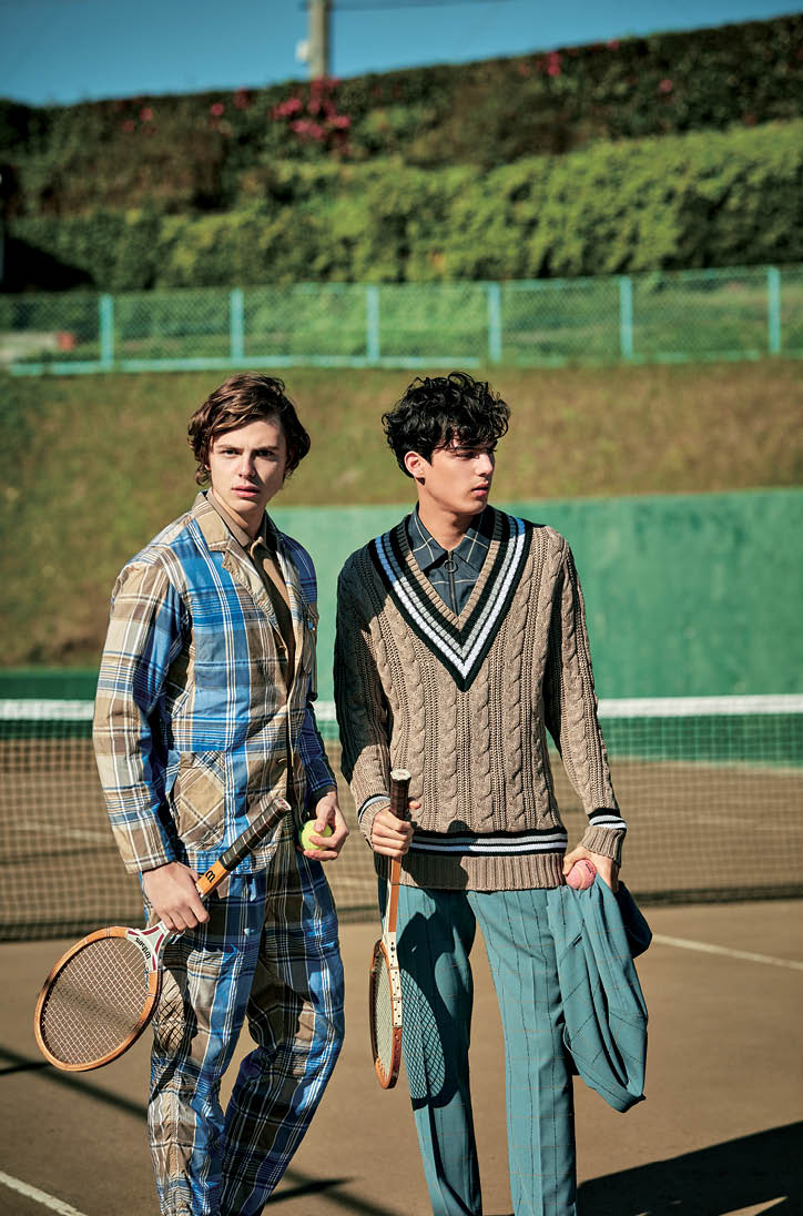 〈ノンネイティブ〉〈ファクトタム〉