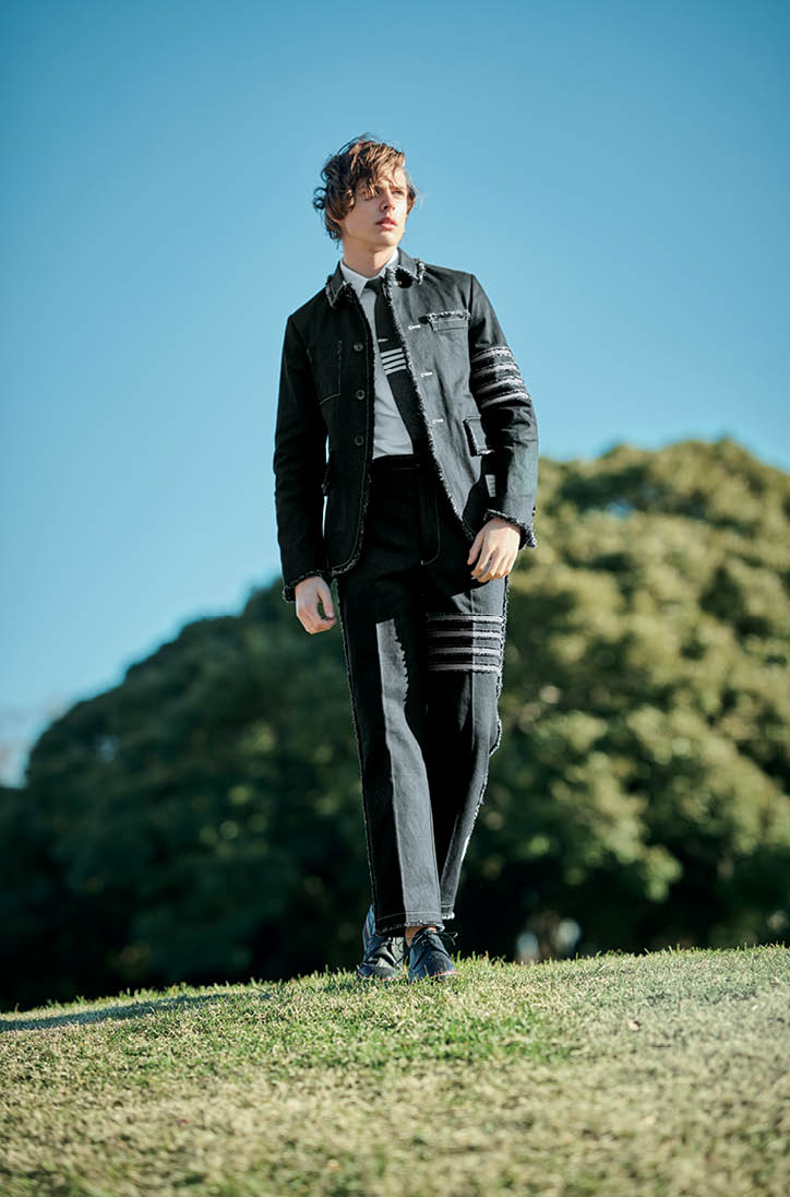 〈トム ブラウン〉