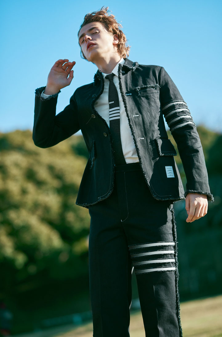 〈トム ブラウン〉