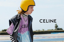 エディ・スリマンによる〈セリーヌ オム〉のポップアップストアがオープン。SNS世代のエモーショナルなムードが炸裂する新作コレクションに注目